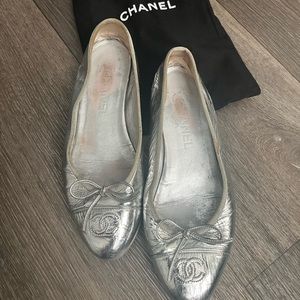 Chanel Silver Ballerina flats slippers size 7 37